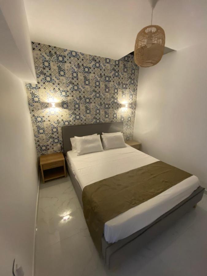 Candi Central Apartments Неос-Мармарас Экстерьер фото